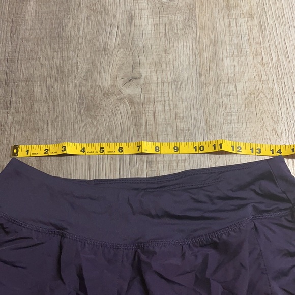 Nike Workout Shorts - Picture 3 of 3